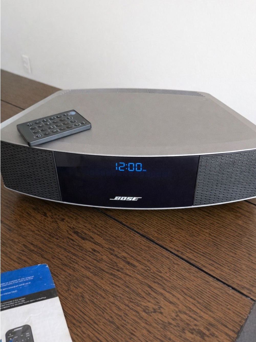 BOSE Wave Radio IV Radio AM FM Clock Alarm Platinum Silver w/ Remote NO CD